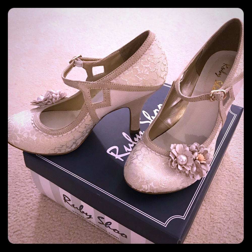 Beautiful Formal Heels - Never Worn